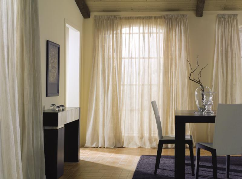 Visillos, cortinas o cortinas verticales: ideas para grandes ventanales -  El Blog de