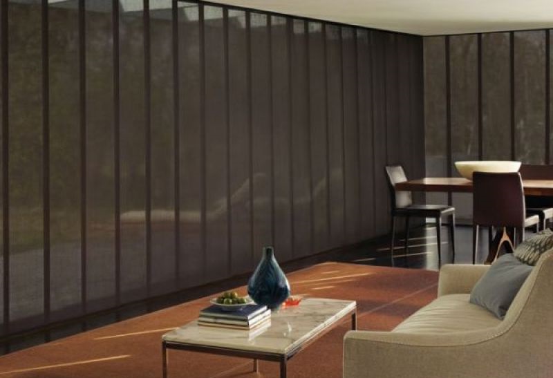 Cortinas verticales y Paneles Japoneses salón, perfectos para ventanales